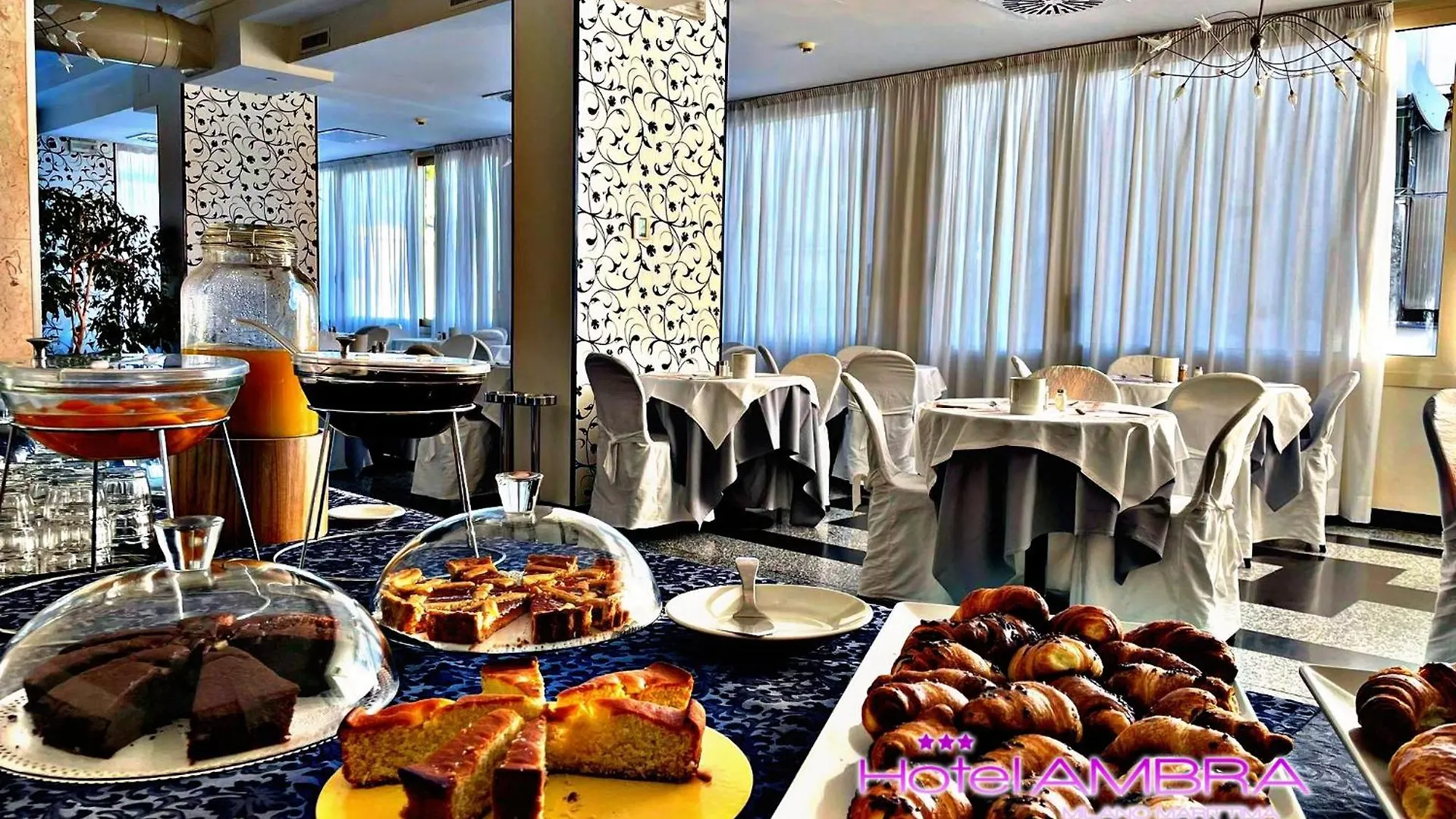 Hotel Ambra - Fronte Mare - Vicinissimi Al Centro Milano Marittima