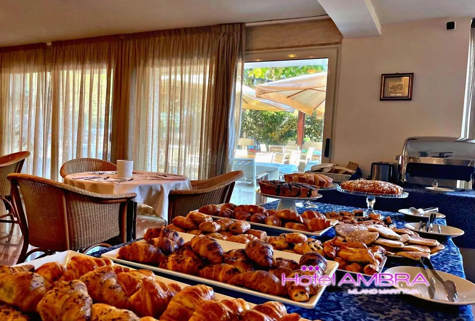 Hotel Ambra - Fronte Mare - Vicinissimi Al Centro Milano Marittima